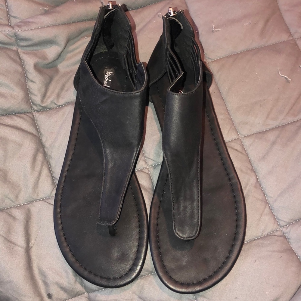 Michael Antonio Driggs sandals